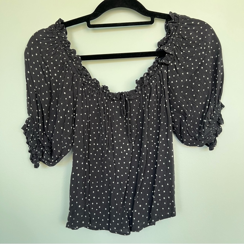 Billabong White and Blue Ruffled Puff Sleeve Blouse